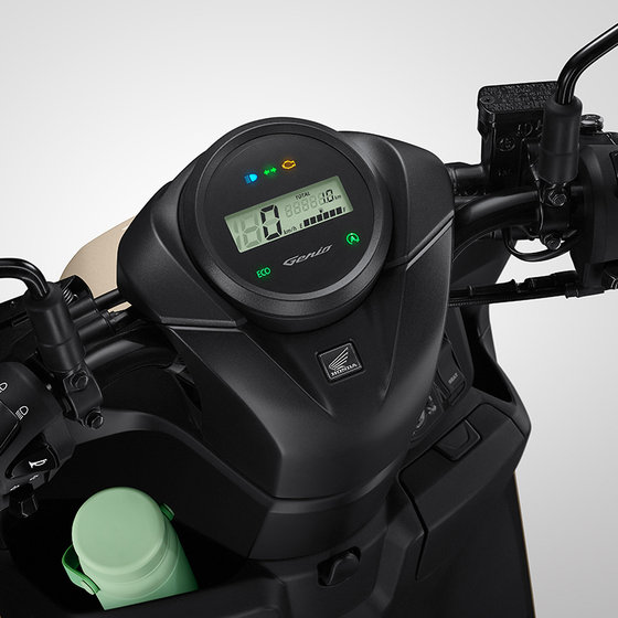 Panel Meter Digital dengan Eco Indicator pada Genio