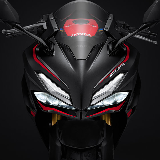 LED Headlight pada CBR150R