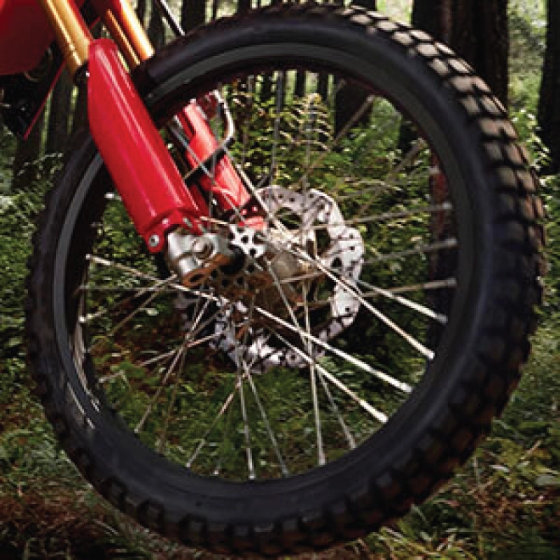 Front Tire & Rear Tire pada CRF150L