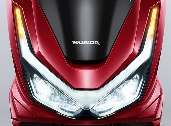 New LED Headlight Design pada PCX 160