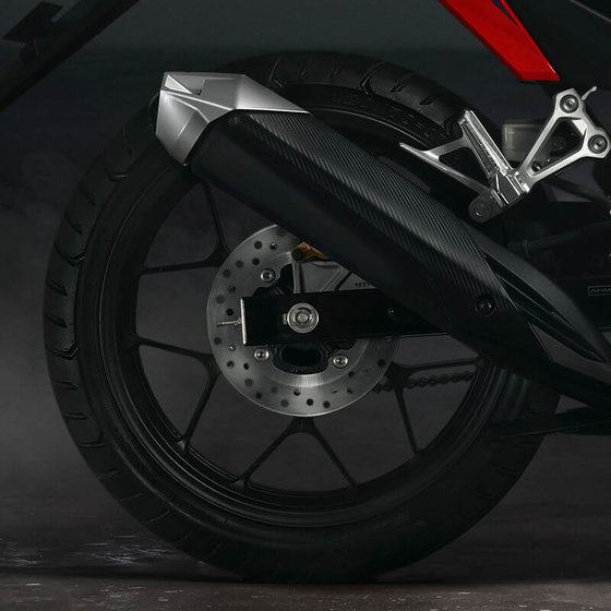 Rear Wide Tubeless Tire & Disc Brake pada Supra GTR 150