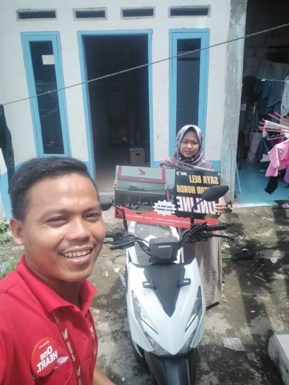 Pelanggan Honda Borobudur beli motor online, diantar ke rumah