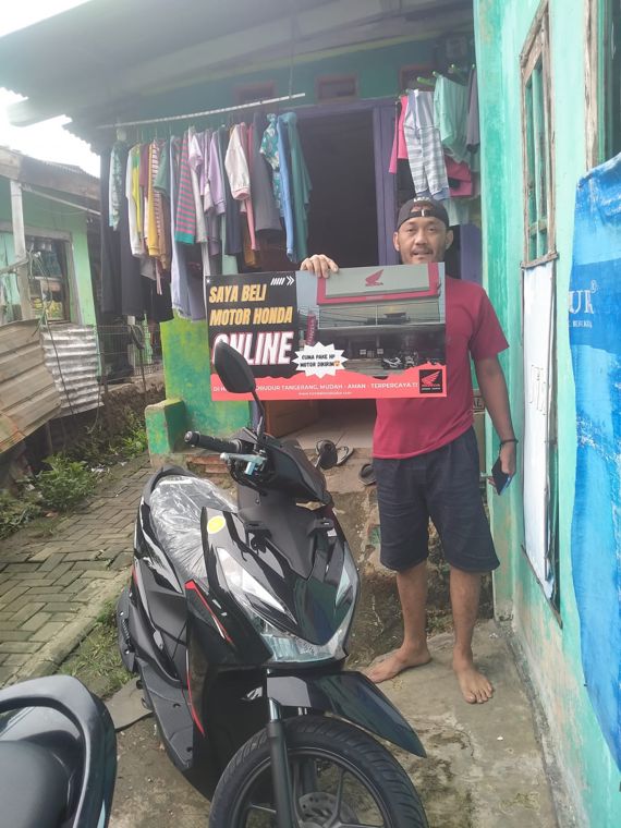 Pelanggan Honda Borobudur beli motor online, diantar ke rumah