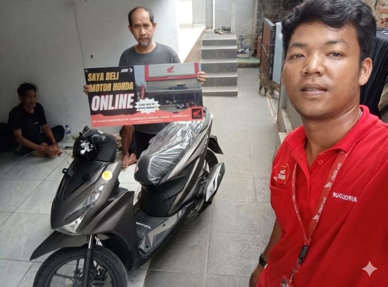 Pelanggan Honda Borobudur beli motor online, diantar ke rumah
